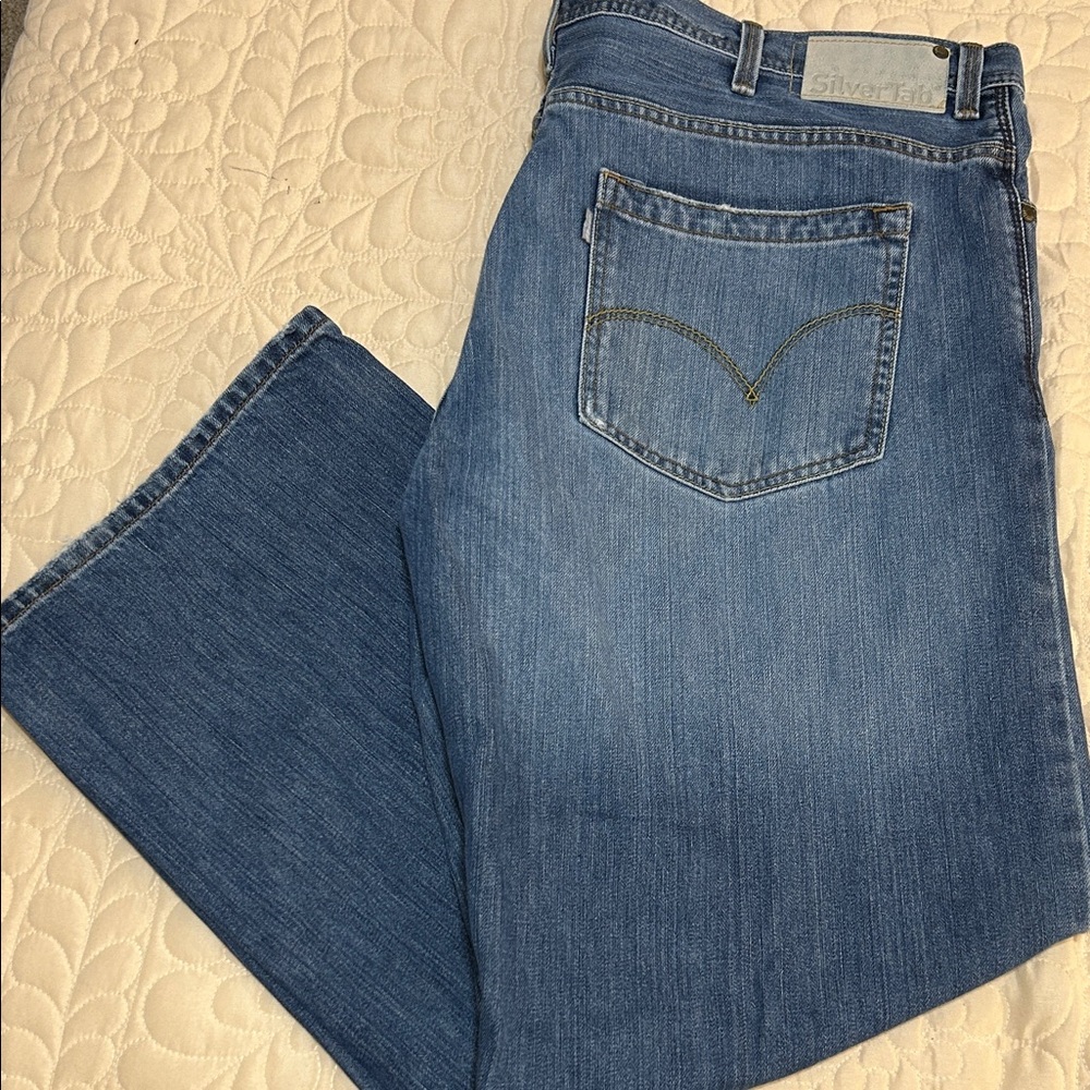 Levi’s SilverTab  Men’s Classic Blue Denim Jeans.